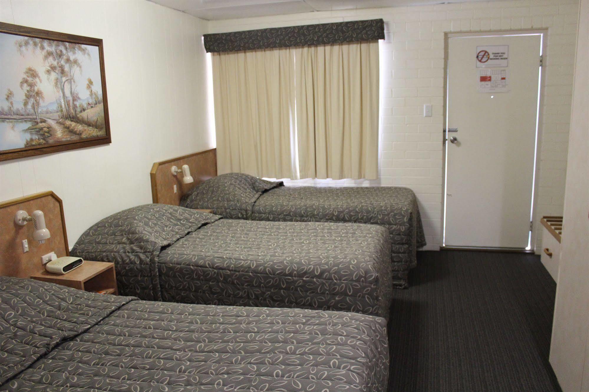 Peppercorn Motel Clermont Esterno foto